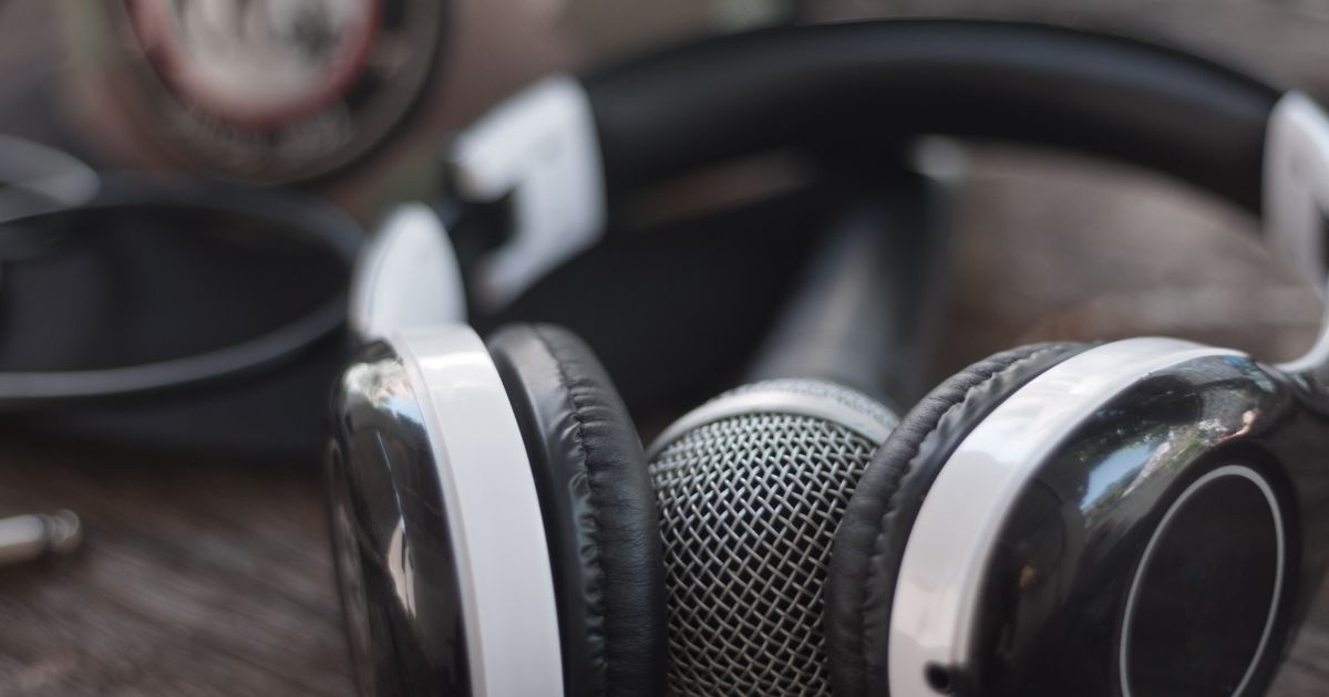 ナユタスの体験レッスン後に安心して判断しているイメージ